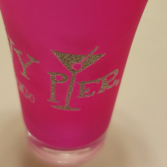 Cups 🥤 - Picture 7 of 15